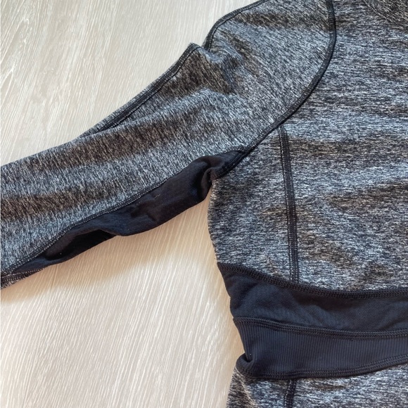Lululemon Pullover Run Full Tilt Women’s size 4 Grey Half Zip - Picture 5 of 16